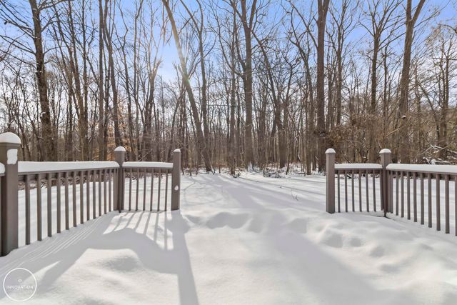 52631 Huntley Avenue, New Baltimore, MI 48047