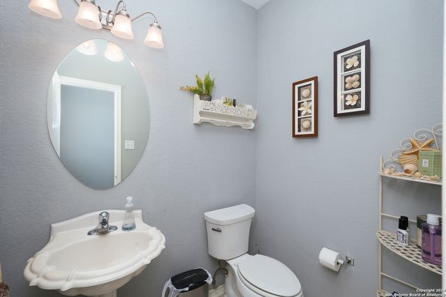 1202 Scenic Knls, San Antonio, TX 78258