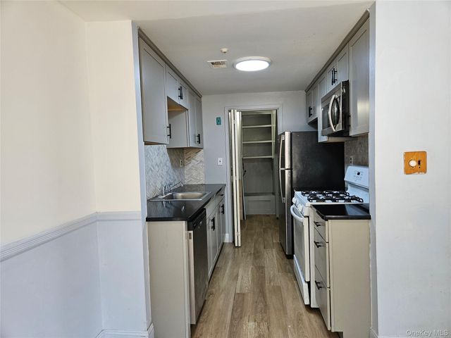 265 Sagamore Hills Drive, Port Jefferson Station, NY 11776