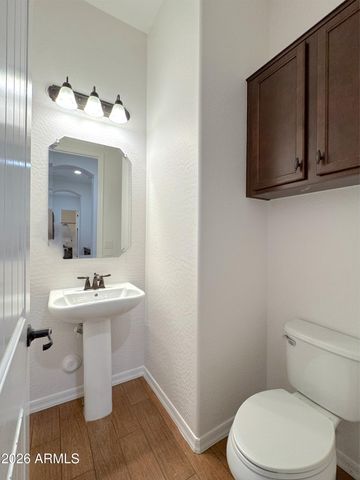2557 E ORLEANS Drive, Gilbert, AZ 85298