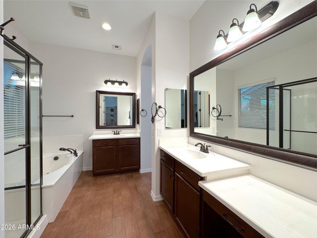 2557 E ORLEANS Drive, Gilbert, AZ 85298