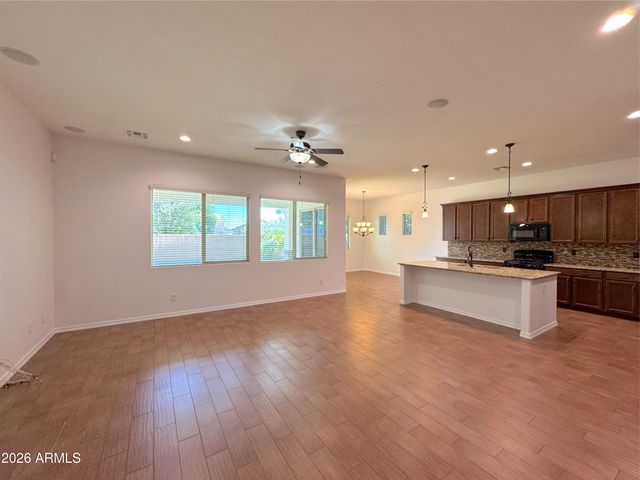 2557 E ORLEANS Drive, Gilbert, AZ 85298