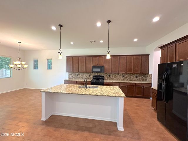 2557 E ORLEANS Drive, Gilbert, AZ 85298