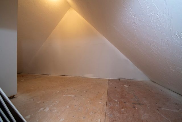 41 Chershire Ave, Acushnet, MA 02743