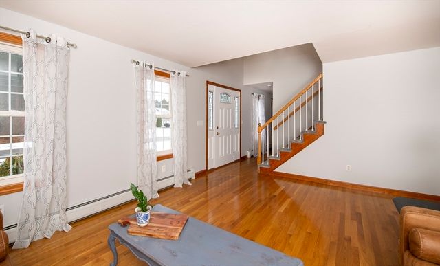 41 Chershire Ave, Acushnet, MA 02743