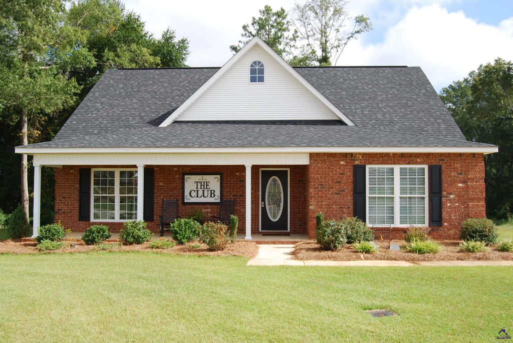 410 Lamplight Drive, Byron, GA 31008