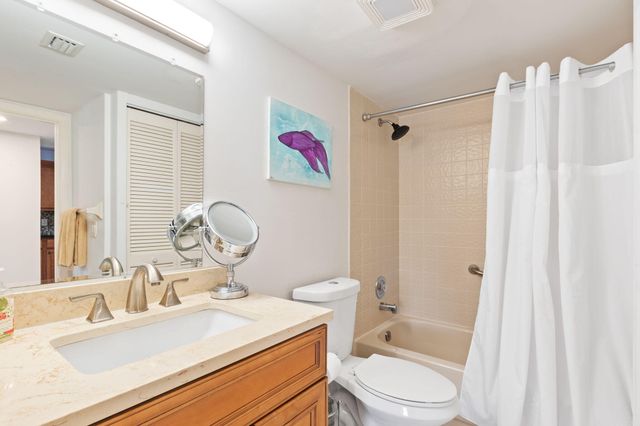 10110 Cedar Point Boulevard 102, Boynton Beach, FL 33437