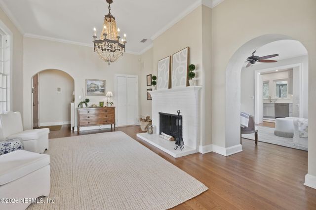 1152 MAPLETON Road, Jacksonville, FL 32207