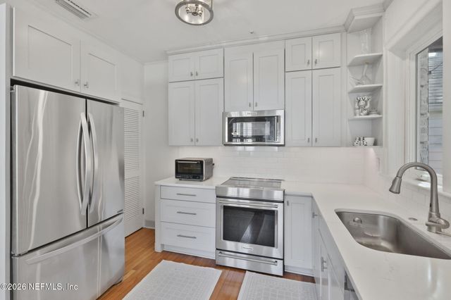 1152 MAPLETON Road, Jacksonville, FL 32207