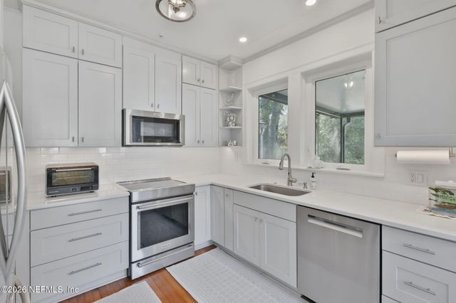 1152 MAPLETON Road, Jacksonville, FL 32207