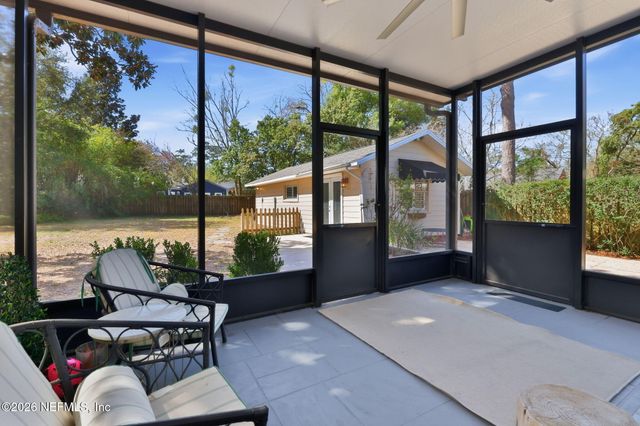 1152 MAPLETON Road, Jacksonville, FL 32207