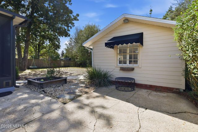 1152 MAPLETON Road, Jacksonville, FL 32207