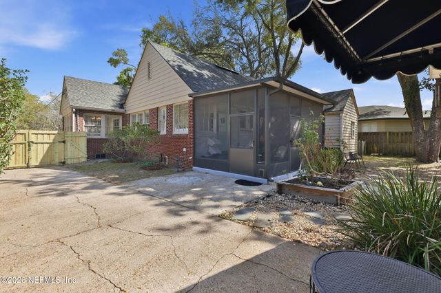 1152 MAPLETON Road, Jacksonville, FL 32207