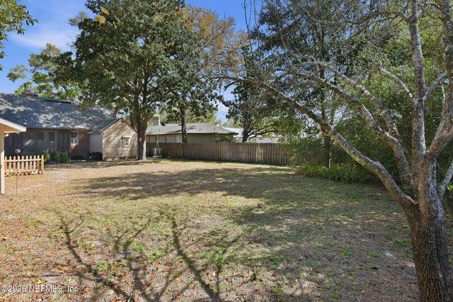 1152 MAPLETON Road, Jacksonville, FL 32207