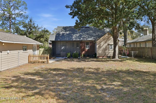 1152 MAPLETON Road, Jacksonville, FL 32207