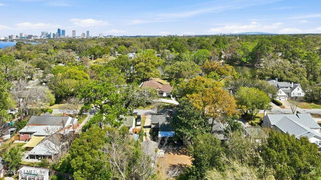 1152 MAPLETON Road, Jacksonville, FL 32207