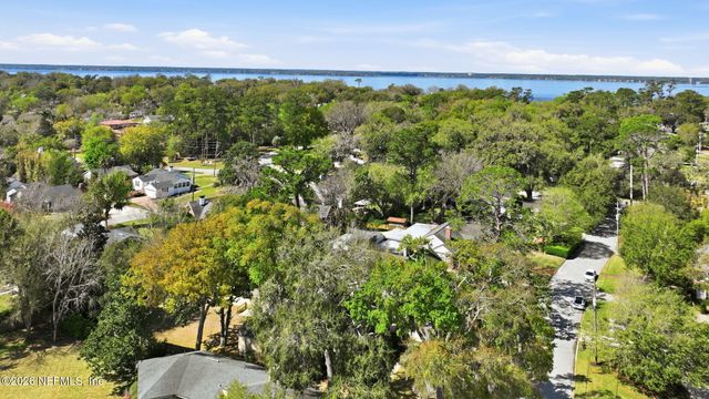 1152 MAPLETON Road, Jacksonville, FL 32207