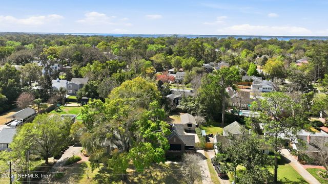 1152 MAPLETON Road, Jacksonville, FL 32207