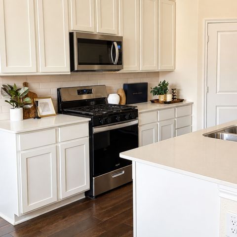11217 Canyon Oak Street, Aubrey, TX 76227