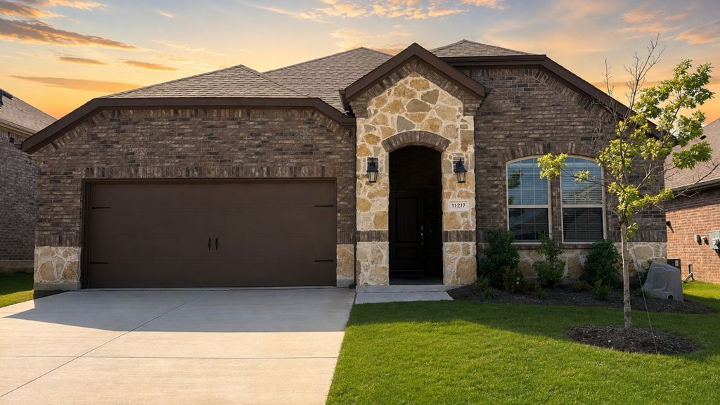 11217 Canyon Oak Street, Aubrey, TX 76227
