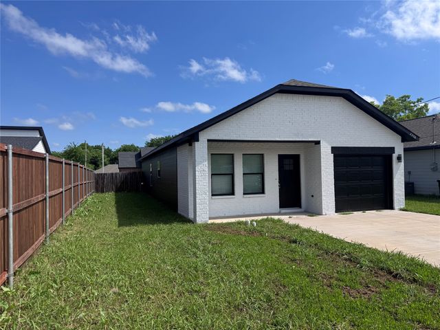2306 Church Street, Greenville, TX 75401