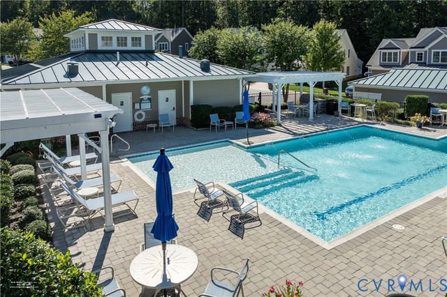 9496 Creek Summit Cir, Richmond, VA 23235