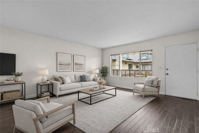 312 N Louise Street 210, Glendale, CA 91206