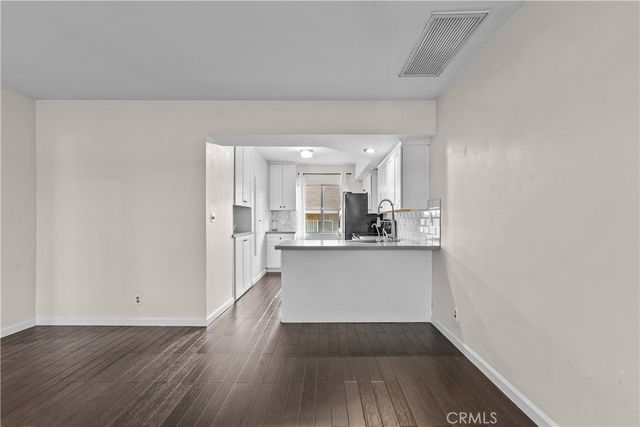 312 N Louise Street 210, Glendale, CA 91206