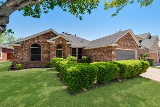 7705 Danuers Lane, Arlington, TX 76002