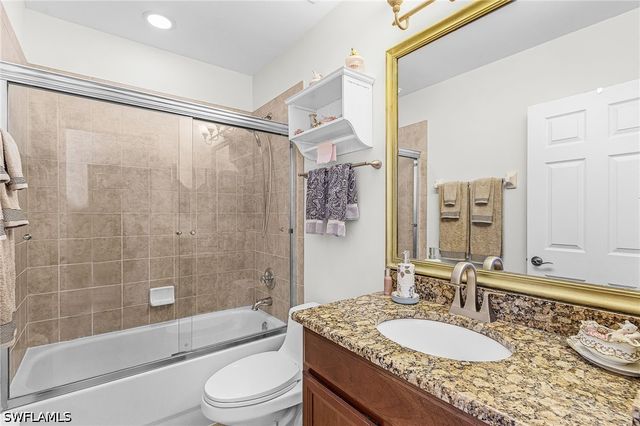 2425 Laurentina LN, Cape Coral, FL 33909