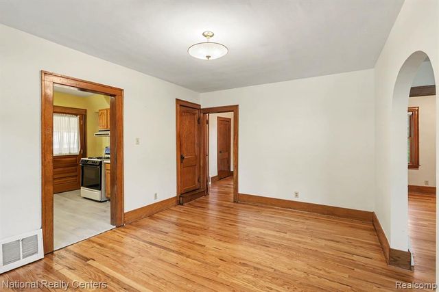 419 John M Avenue, Clawson, MI 48017