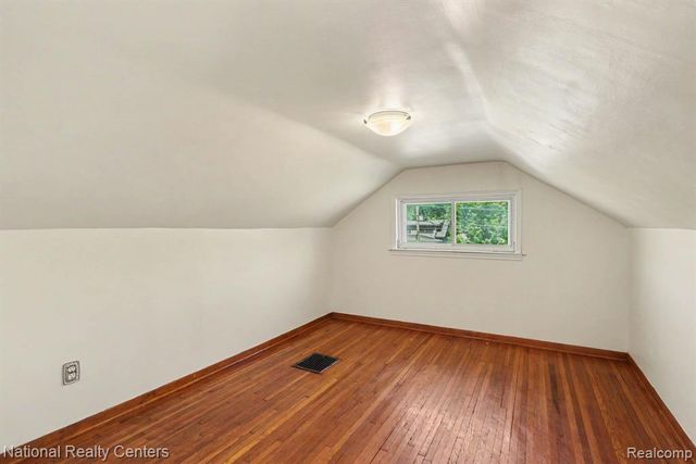 419 John M Avenue, Clawson, MI 48017