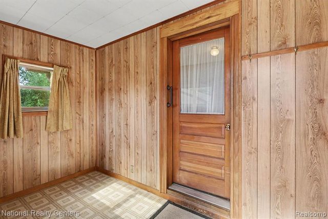 419 John M Avenue, Clawson, MI 48017