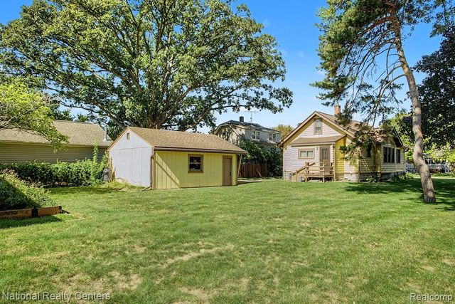 419 John M Avenue, Clawson, MI 48017