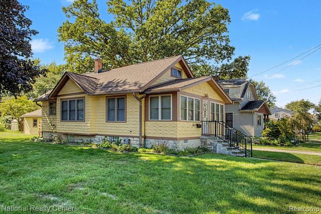 419 John M Avenue, Clawson, MI 48017