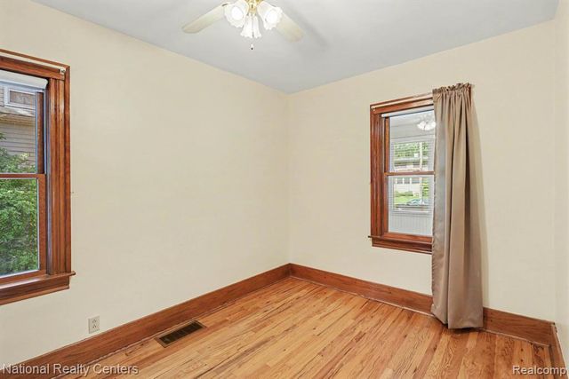 419 John M Avenue, Clawson, MI 48017