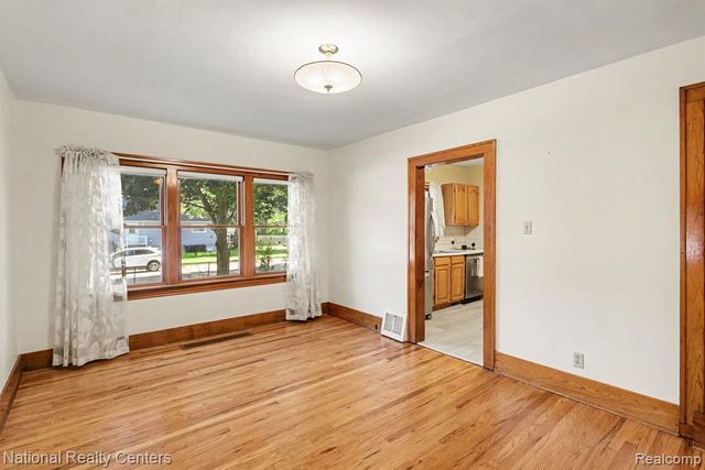 419 John M Avenue, Clawson, MI 48017