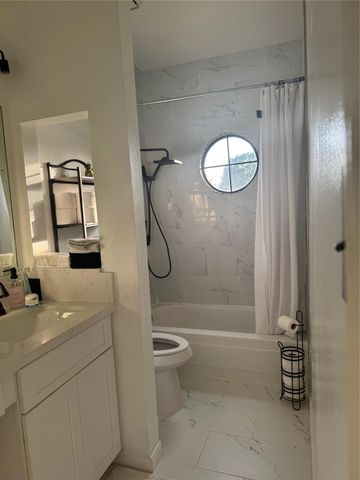 4144 Greystone Way 602, Sugar Land, TX 77479