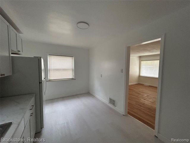 26707 Penn Street, Inkster, MI 48141