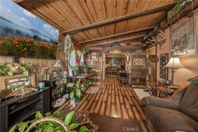 7035 Floyd Way, Nice, CA 95464