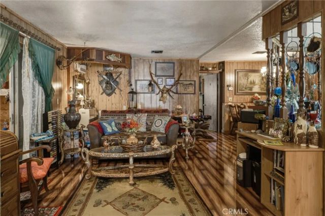 7035 Floyd Way, Nice, CA 95464