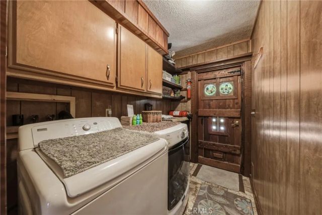 7035 Floyd Way, Nice, CA 95464