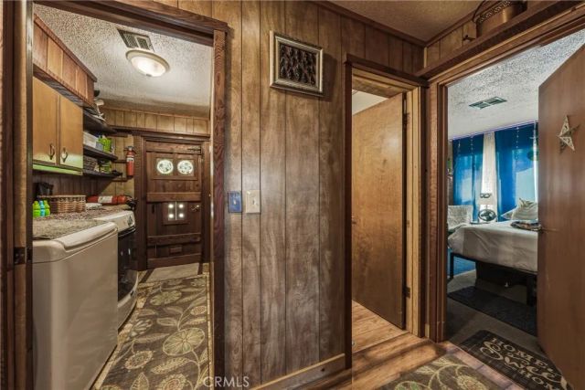7035 Floyd Way, Nice, CA 95464