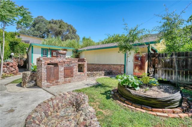 7035 Floyd Way, Nice, CA 95464