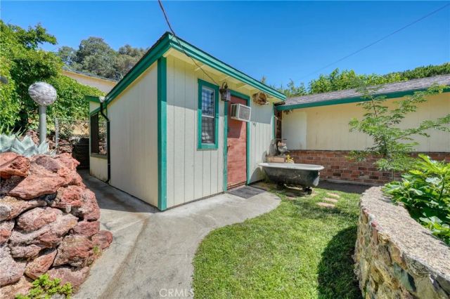 7035 Floyd Way, Nice, CA 95464
