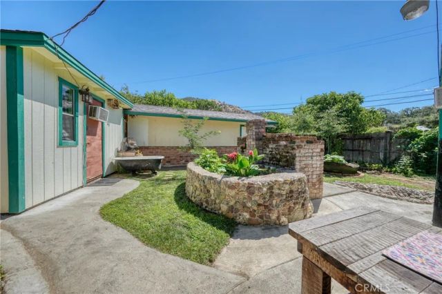 7035 Floyd Way, Nice, CA 95464