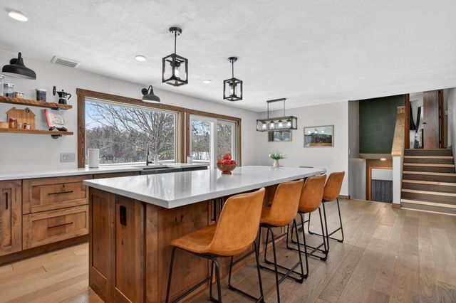 3302 Carneva NE, Alexandria, MN 56308