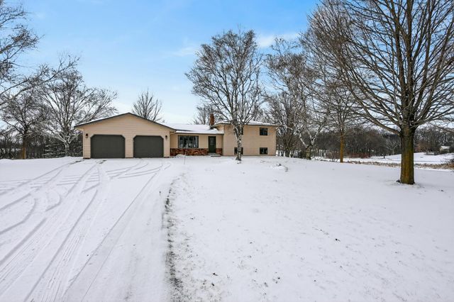 3302 Carneva NE, Alexandria, MN 56308