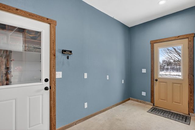 3302 Carneva NE, Alexandria, MN 56308