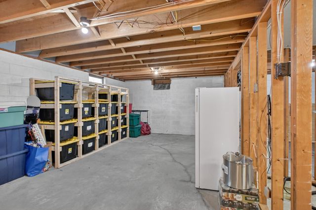 3302 Carneva NE, Alexandria, MN 56308